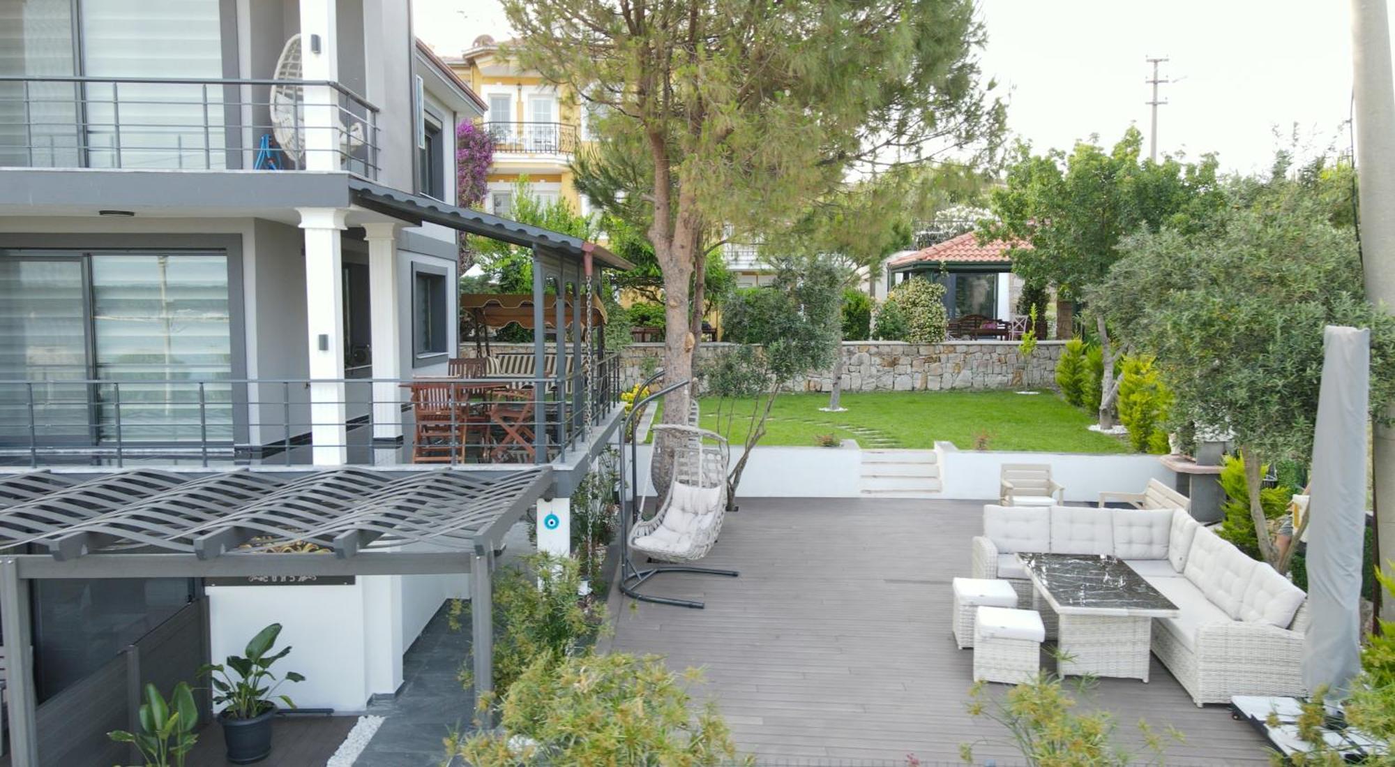 Select Cunda Guest House - Sea View Room With Private Veranda In Cunda Island Ayvalı Exterior foto