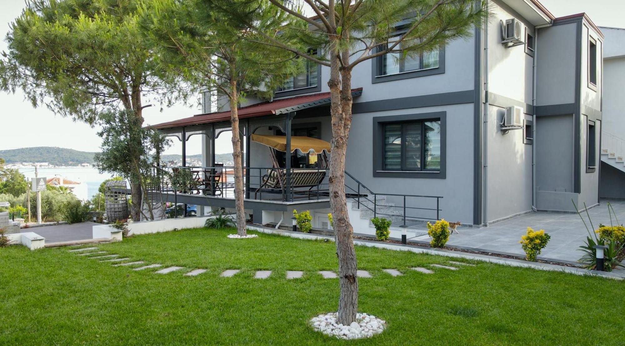 Select Cunda Guest House - Sea View Room With Private Veranda In Cunda Island Ayvalı Exterior foto